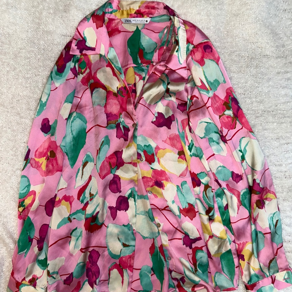 Zara Satin Floral Button Up Top